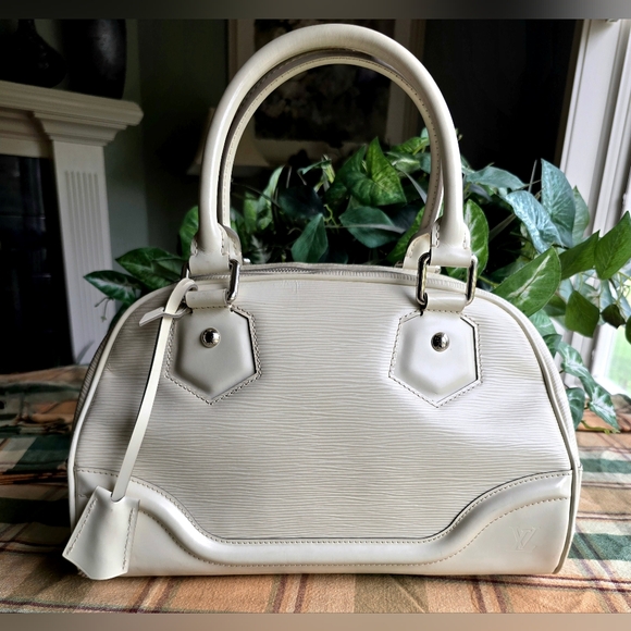 Louis Vuitton Ivory Epi Bowling Montaigne PM With Silver Lock And Two Keys - Picture 1 of 16